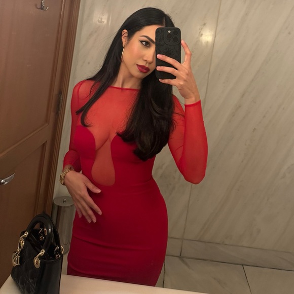 House of CB Darcy Scarlet plunge midi dress - Picture 4 of 5